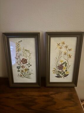Vintage Linde Floral Prints 12”h x 5”w